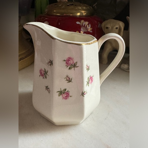 Harkerware Pink Rosebud Creamer - Picture 1 of 6